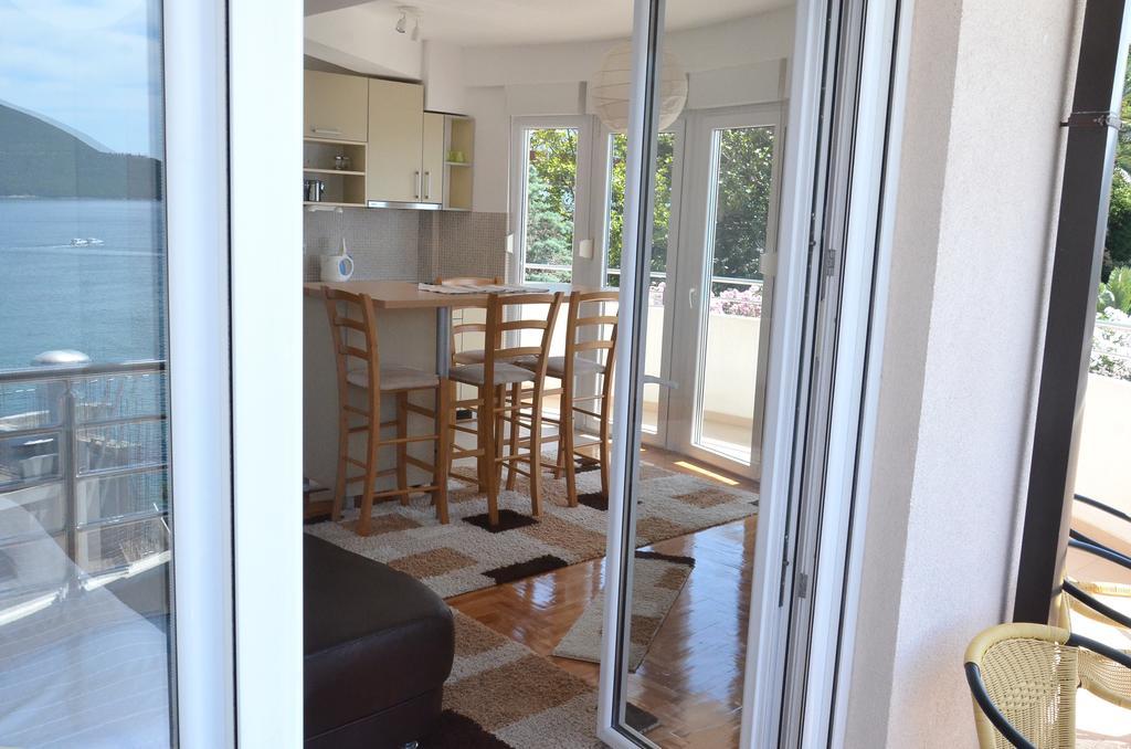 Apartments Bellevue - Otasevic Herceg Novi Szoba fotó