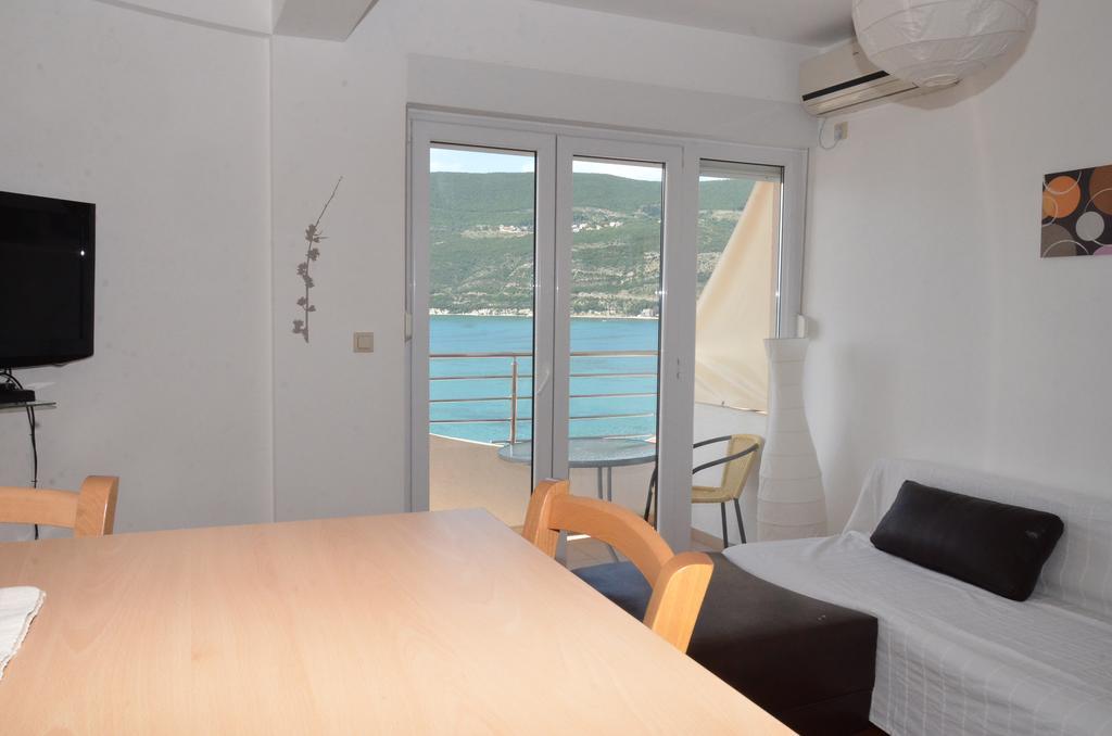 Apartments Bellevue - Otasevic Herceg Novi Szoba fotó